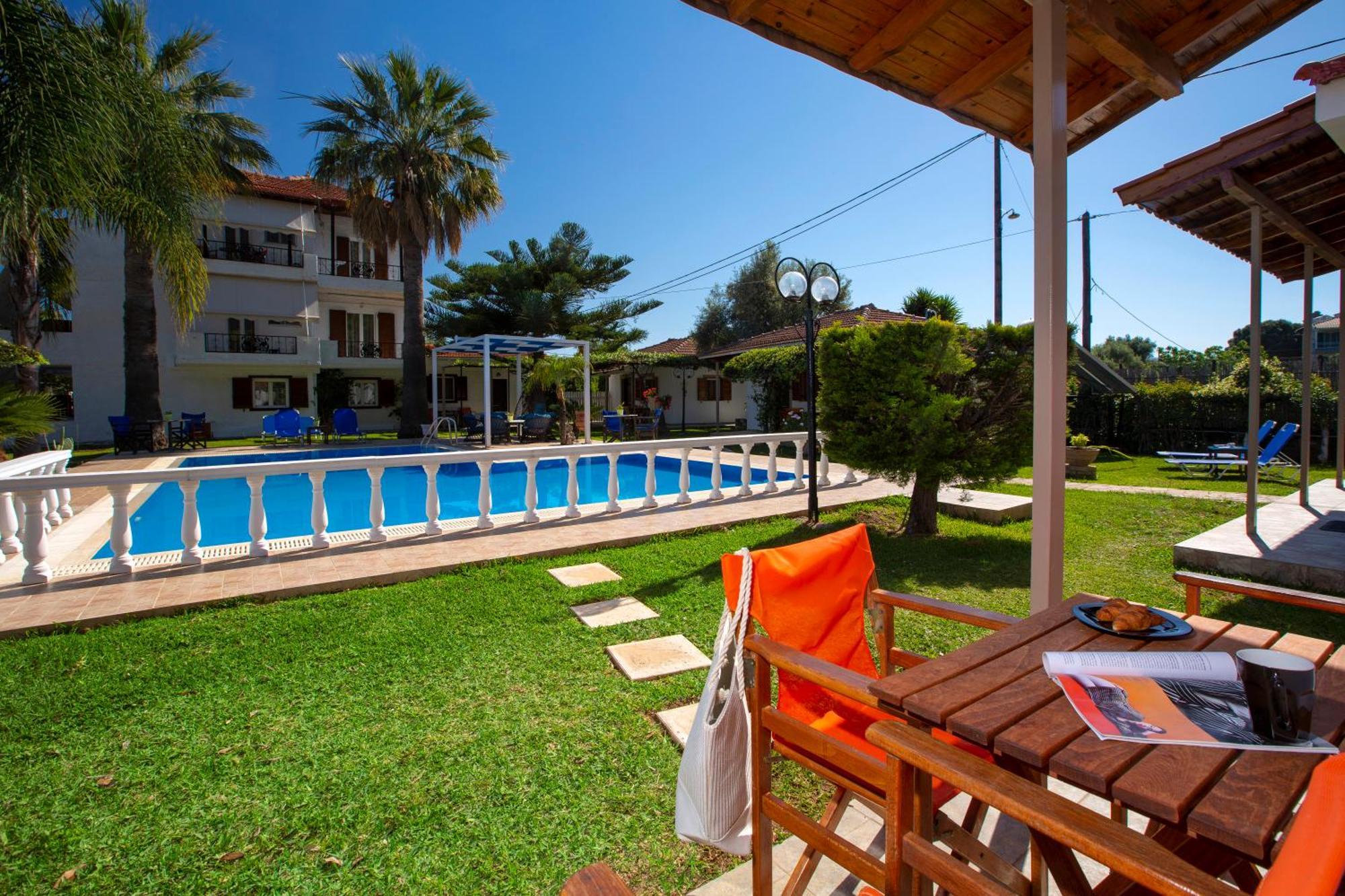 Villa Dimitris Apartments & Bungalows Frínion Exteriér fotografie