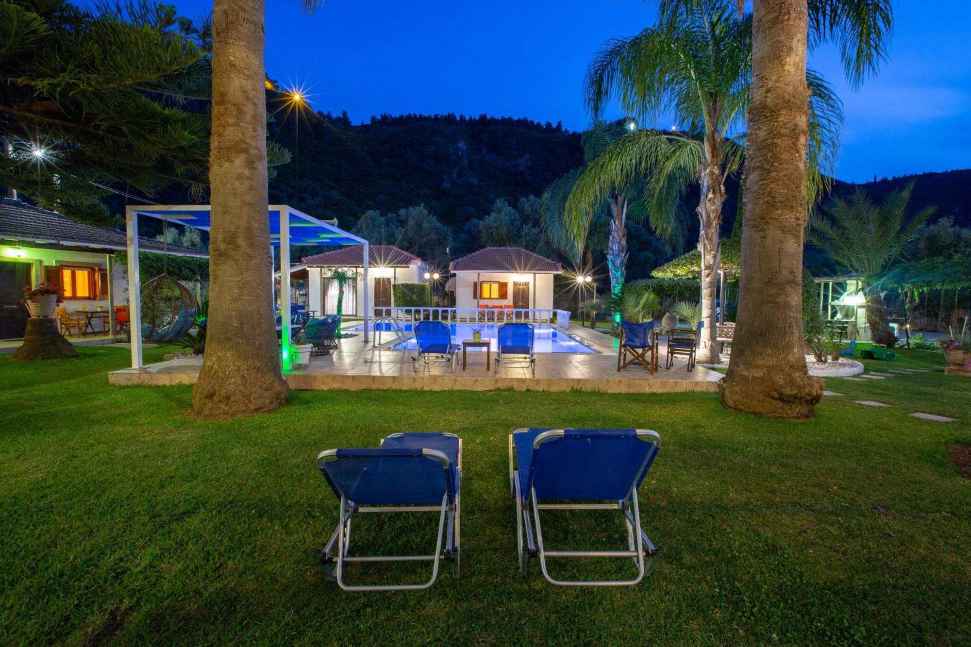 Villa Dimitris Apartments & Bungalows Frínion Exteriér fotografie