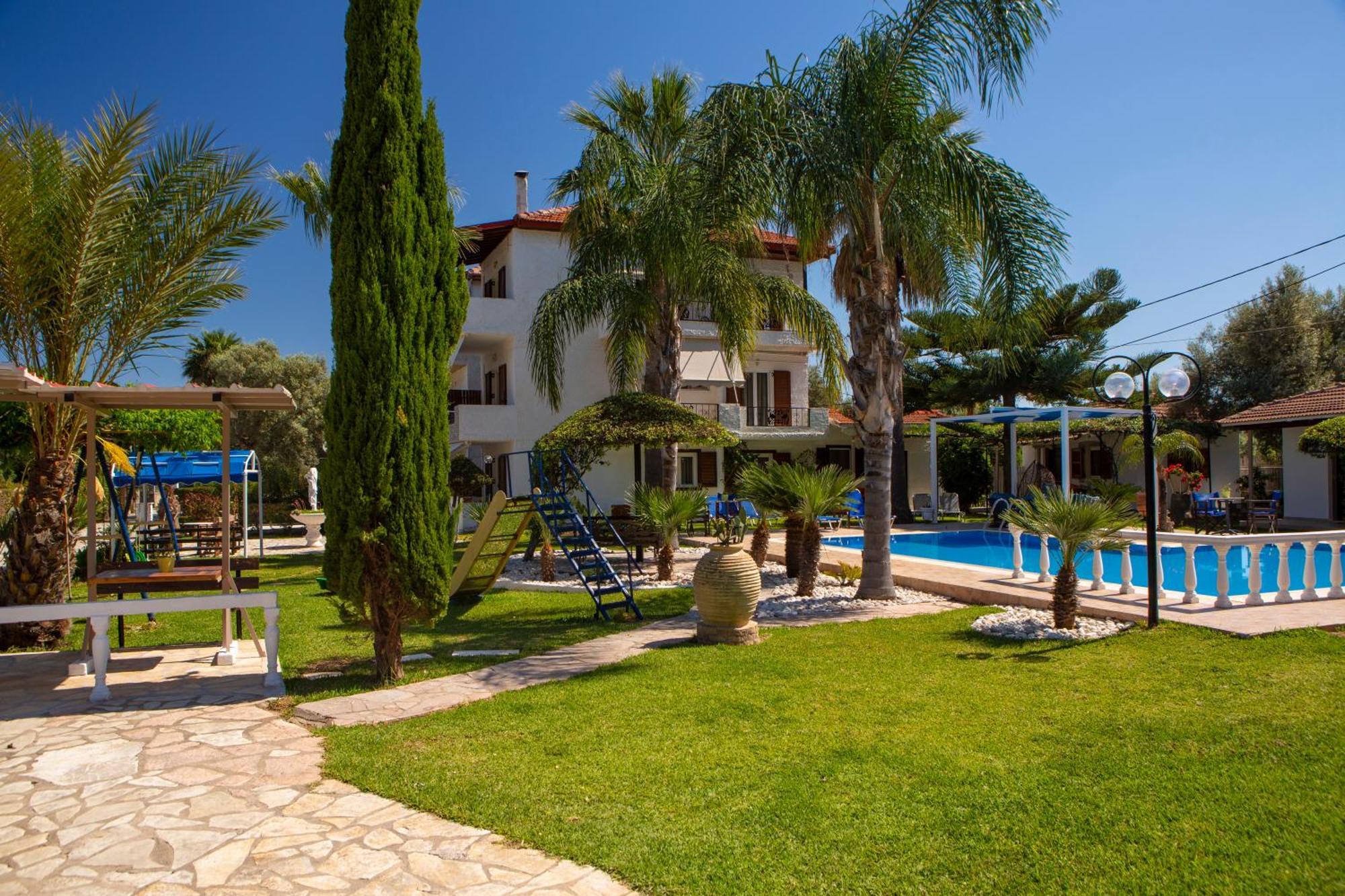 Villa Dimitris Apartments & Bungalows Frínion Exteriér fotografie