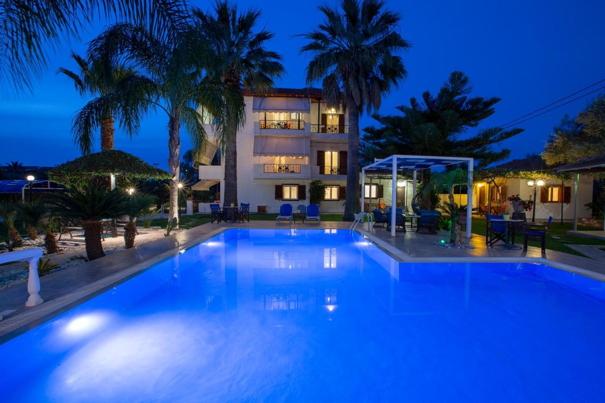 Villa Dimitris Apartments & Bungalows Frínion Exteriér fotografie