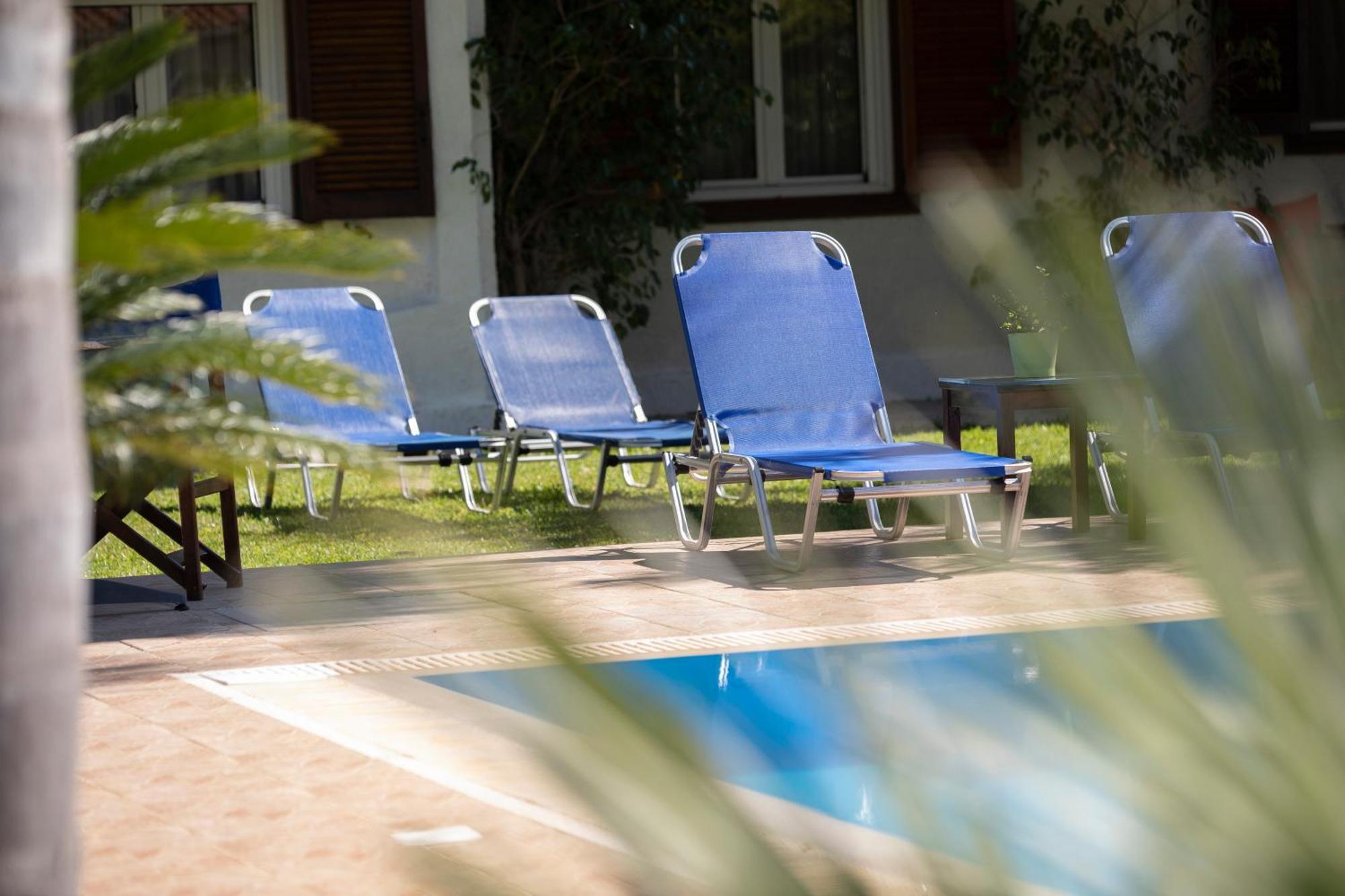 Villa Dimitris Apartments & Bungalows Frínion Exteriér fotografie
