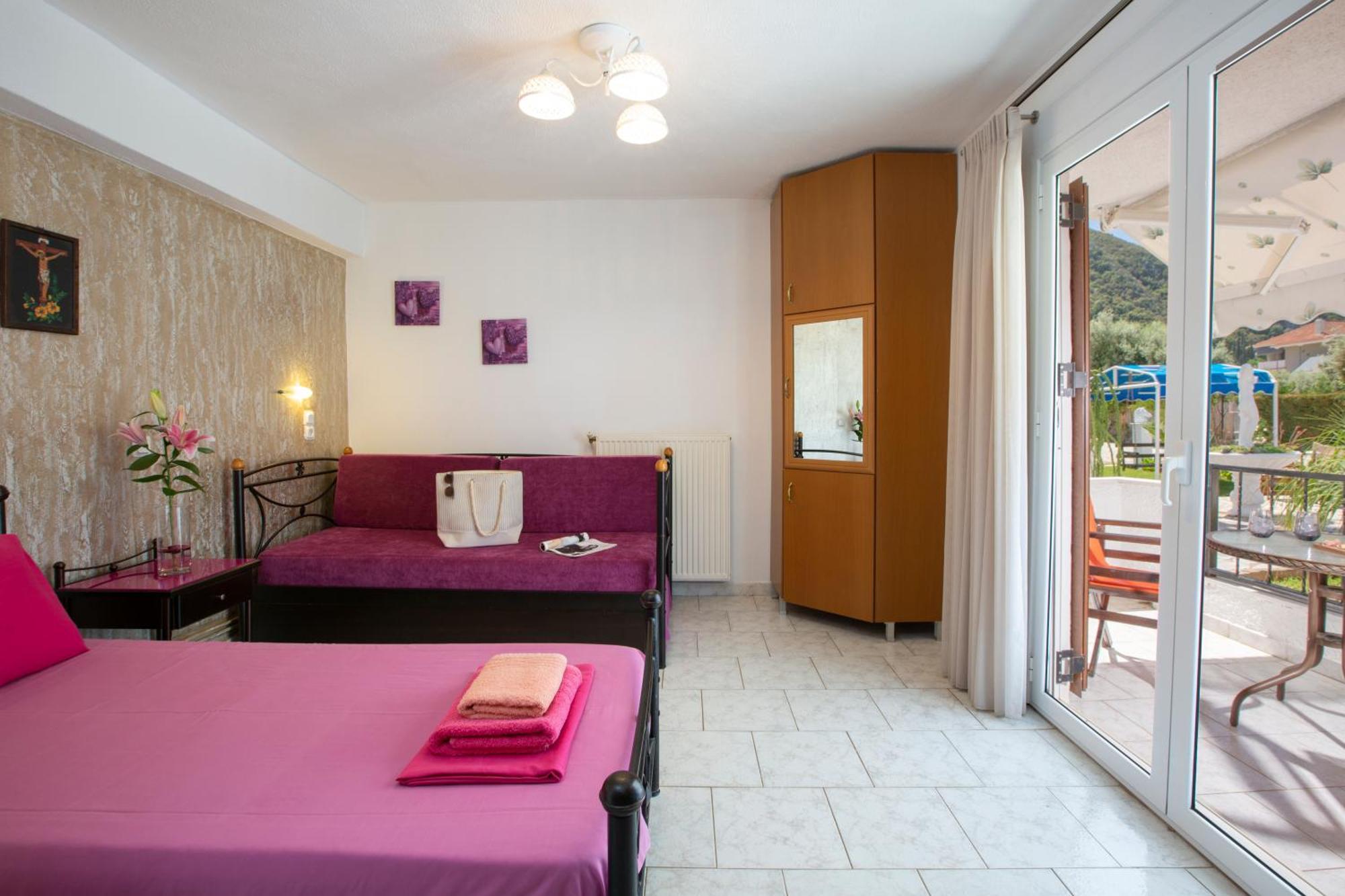 Villa Dimitris Apartments & Bungalows Frínion Exteriér fotografie